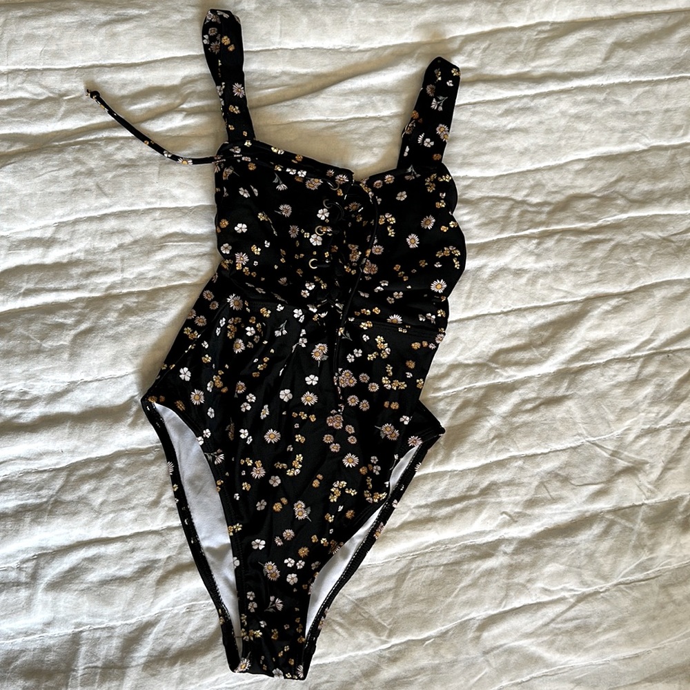 One piece swimsuit